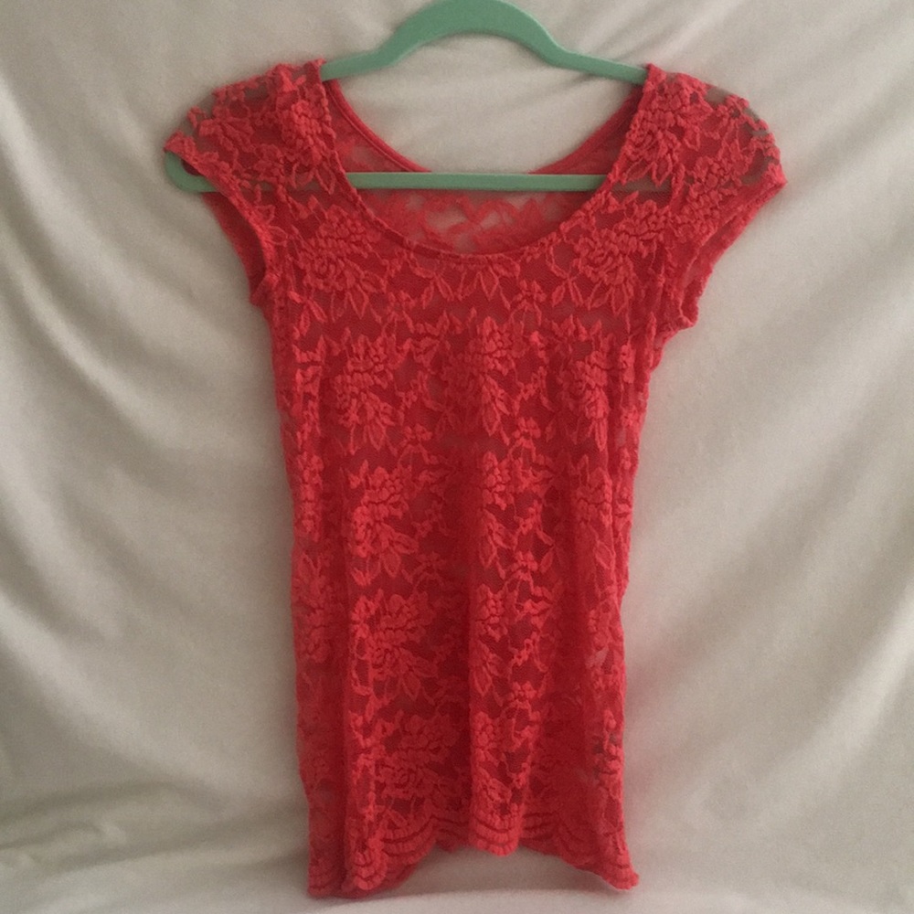 Fuchsia pink lace floral tee